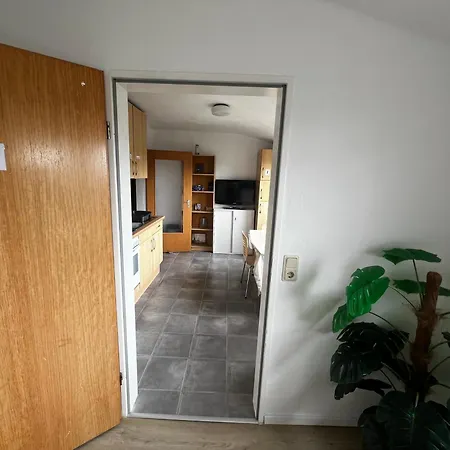 Gaeste Zimmer Mit Gemeinschaftsbad * Wilhelmshaven