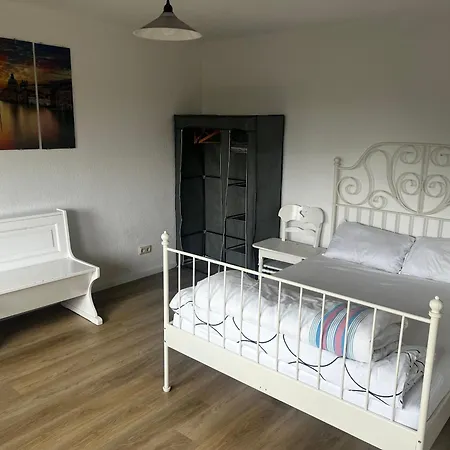 Gaeste Zimmer Mit Gemeinschaftsbad *
